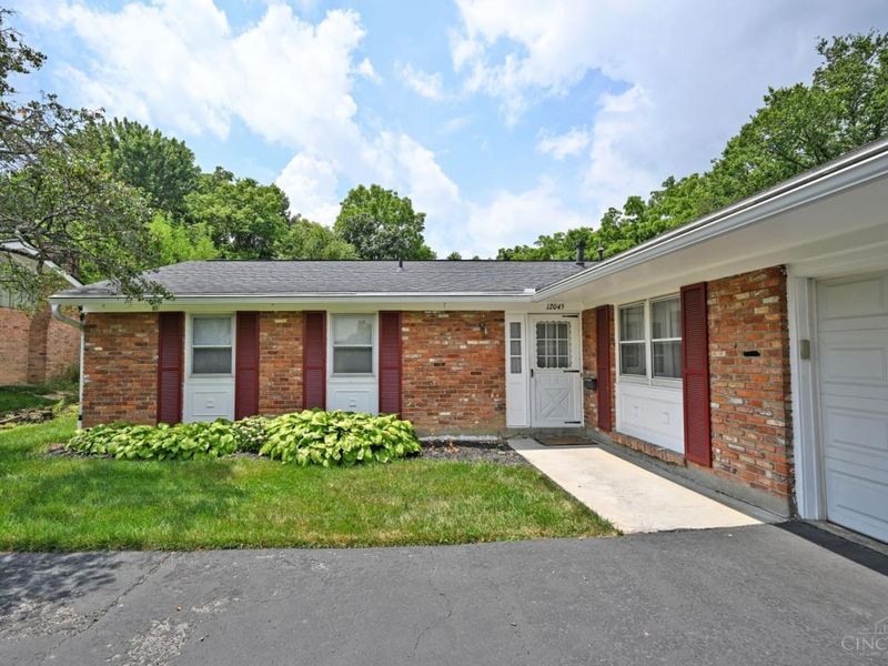 12045 Deerhorn Drive, Springfield Twp., OH 45240 Photo 3