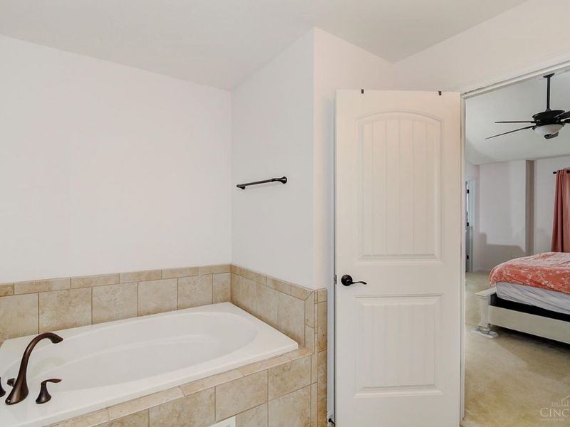 800 Dufour Lane, Oxford, OH 45056 Photo 13
