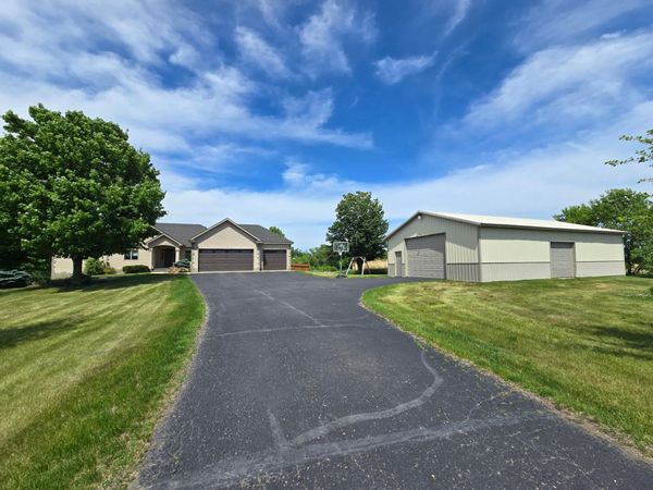 3698 135th Street , Plato, MN 55370