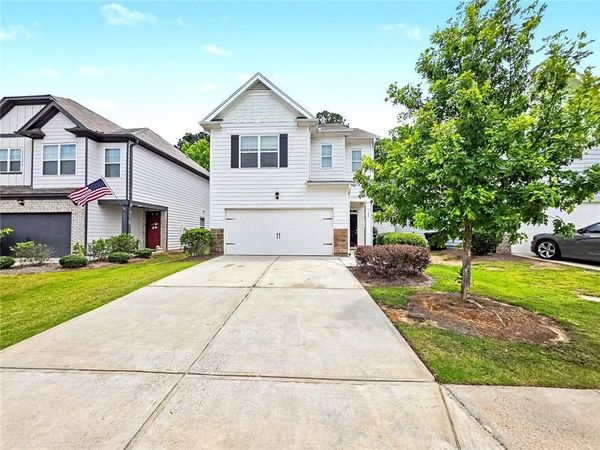 130 Woodhouse Circle , Acworth, GA 30102