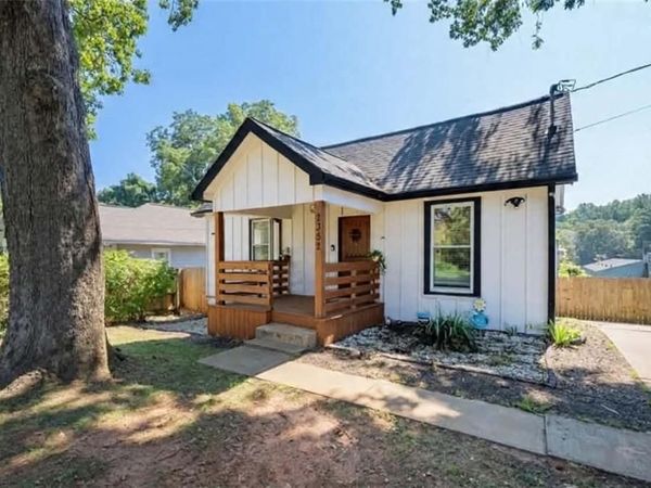 2352 Herring Road, Atlanta, GA 30311