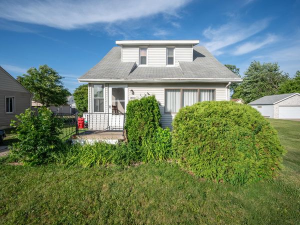 28760 Victor Street, Roseville, MI 48066