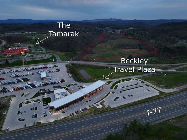 201 SOCCER RD DRY HILL, BECKLEY, WV 25801
