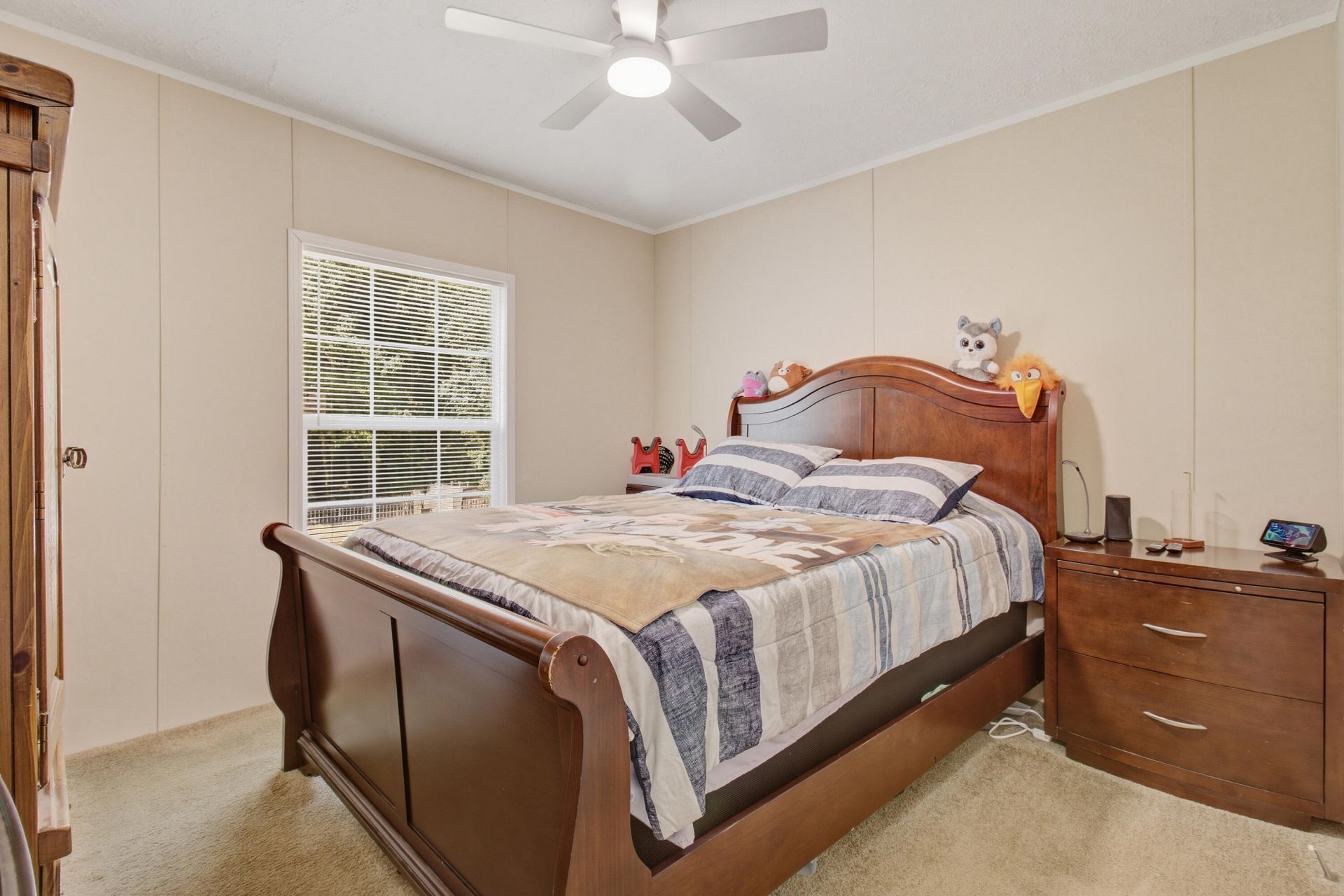 120 Godfrey Lane Photo 30