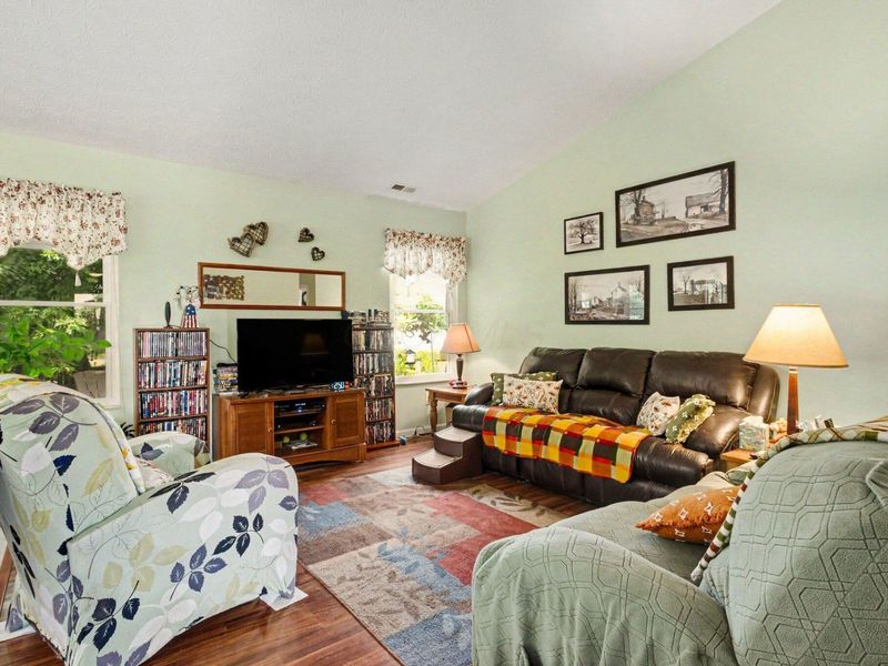 296 Isaac Tharp Street, Pataskala, OH 43062 Photo 7