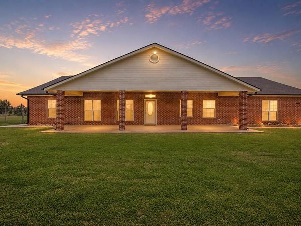 2560 Tori Lane, Newcastle, OK 73065
