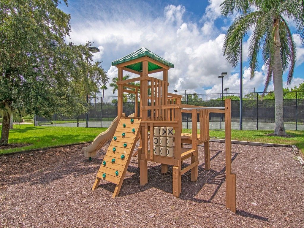 2545 Saint Lucia Circle, Vero Beach, FL 32967 Photo