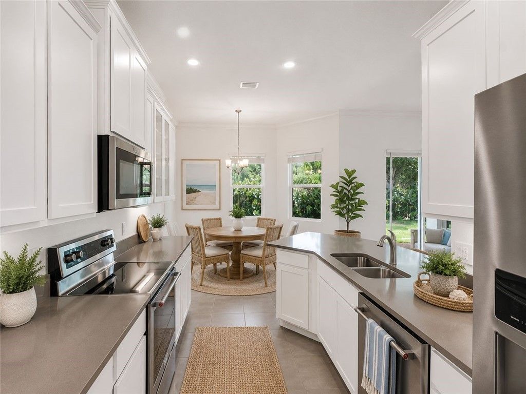 2545 Saint Lucia Circle, Vero Beach, FL 32967 Photo