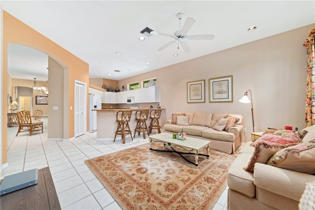 1726 Victoria Circle, Vero Beach, FL 32967 Photo