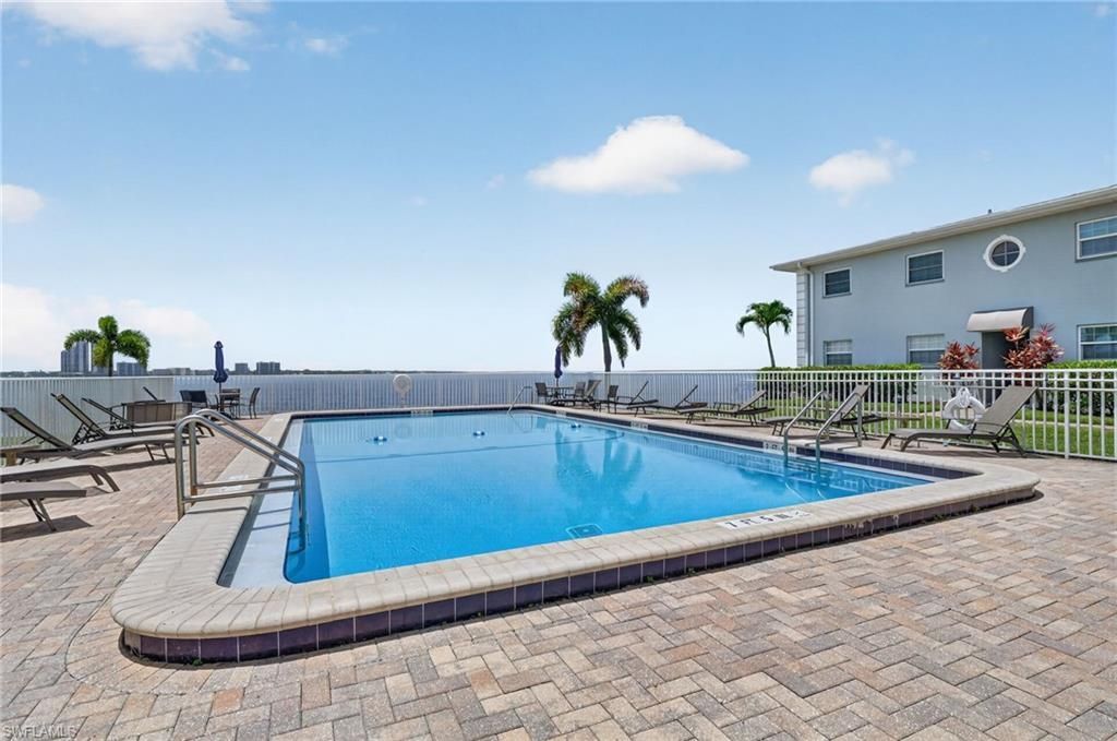 3340 N Key Dr, Unit 7, North Fort Myers, FL 33903 Photo