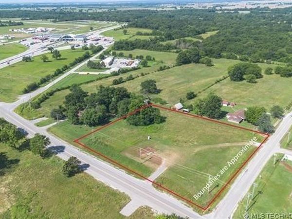 S 4410 Road , Vinita, OK 74301