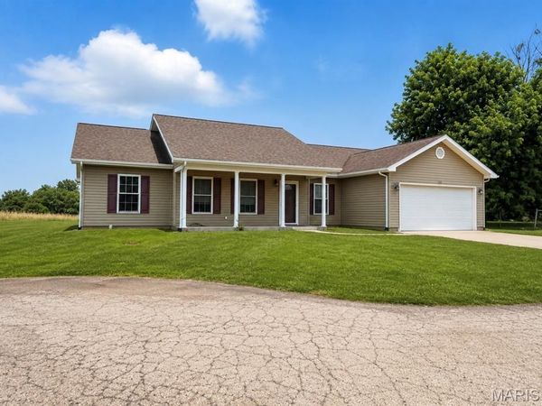 140 Penny Lane , Farmington, MO 63640