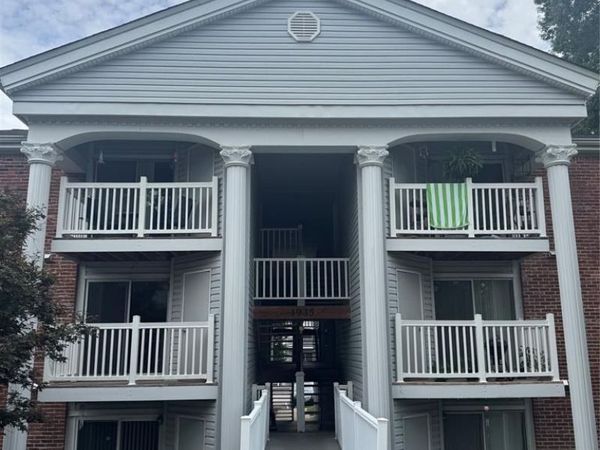 1935 Marine Terrace Drive , Unit G, Maryland Heights, MO 63146
