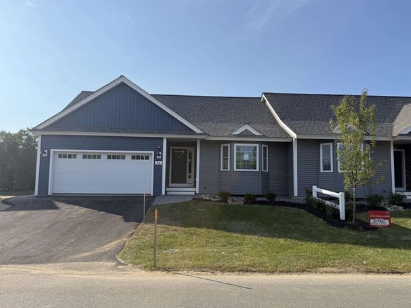 24 Shayna's Way, Unit 24, Fremont, NH 03044
