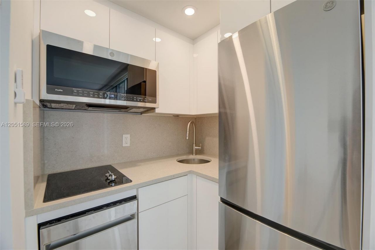 770 NE 69th St , Unit 1C, Miami, FL 33138 Photo
