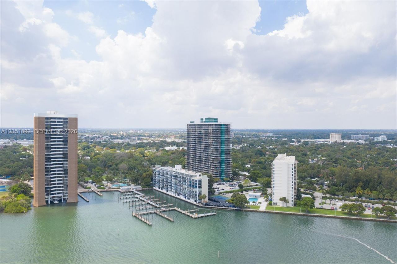 770 NE 69th St , Unit 1C, Miami, FL 33138 Photo