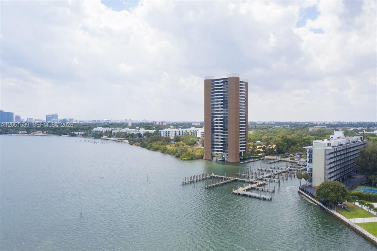 770 NE 69th St , Unit 1C, Miami, FL 33138 Photo