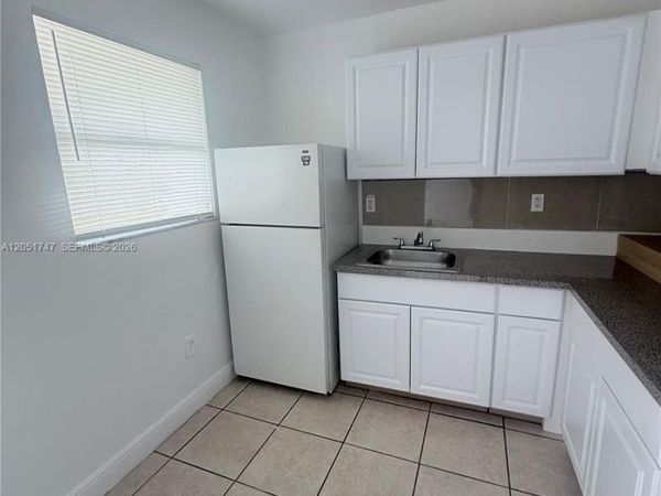 1990 NW 183rd St , Unit 5, Miami Gardens, FL 33056