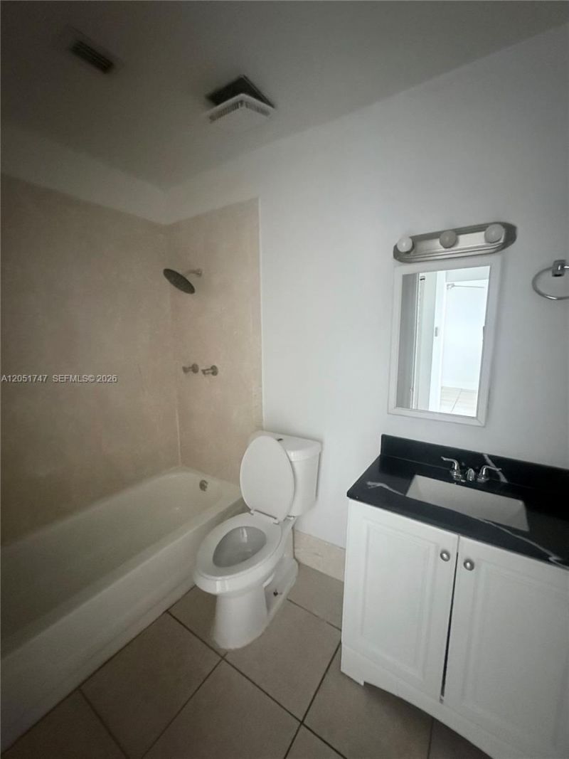 1990 NW 183rd St , Unit 5, Miami Gardens, FL 33056 Photo