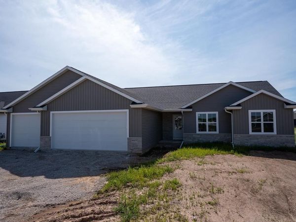 N9271 ANTON STREET, Appleton, WI 54915