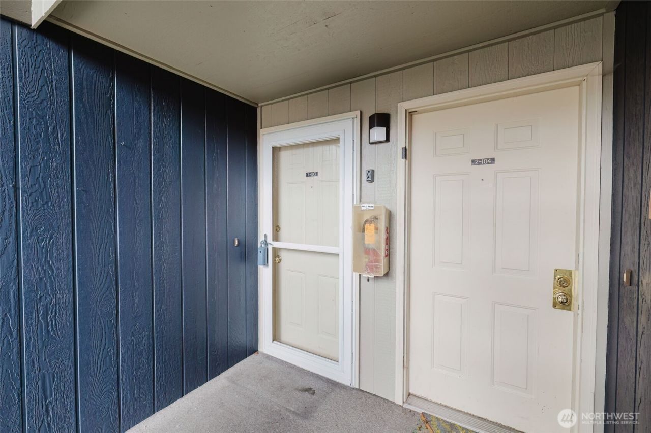 3580 Narrows View Lane Ne, Unit 103, Bremerton, WA 98310