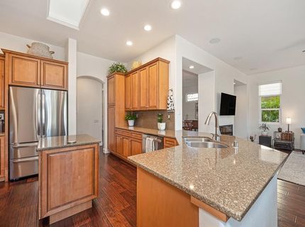 6433 Rose Garden Ln, Roseville, CA 95747 Photo