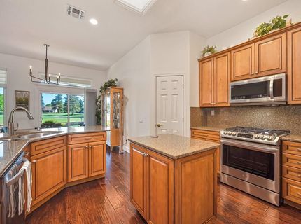 6433 Rose Garden Ln, Roseville, CA 95747 Photo