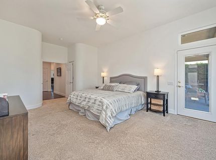 6433 Rose Garden Ln, Roseville, CA 95747 Photo