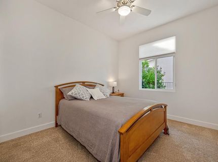 6433 Rose Garden Ln, Roseville, CA 95747 Photo