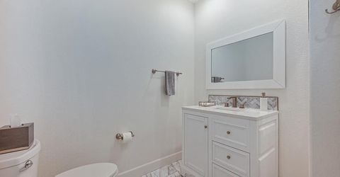 6433 Rose Garden Ln, Roseville, CA 95747 Photo