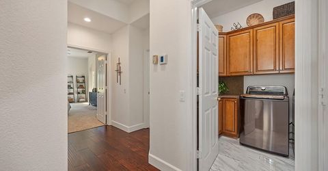 6433 Rose Garden Ln, Roseville, CA 95747 Photo