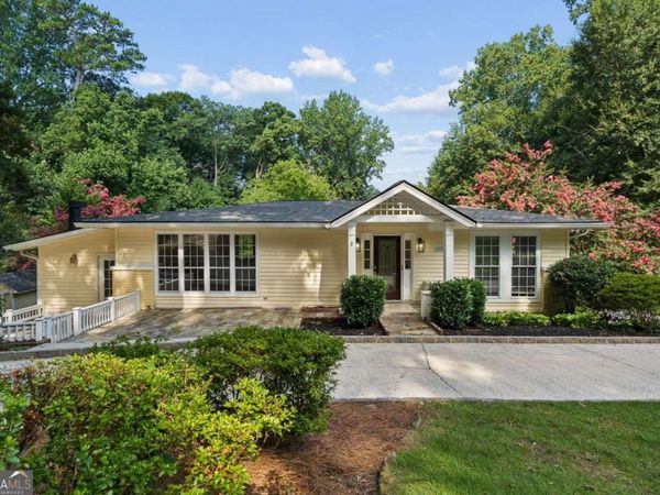 1055 Lee Circle NE, Atlanta, GA 30324
