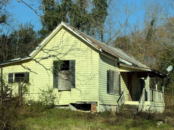 628 M L King Street, Greenville, GA 30222