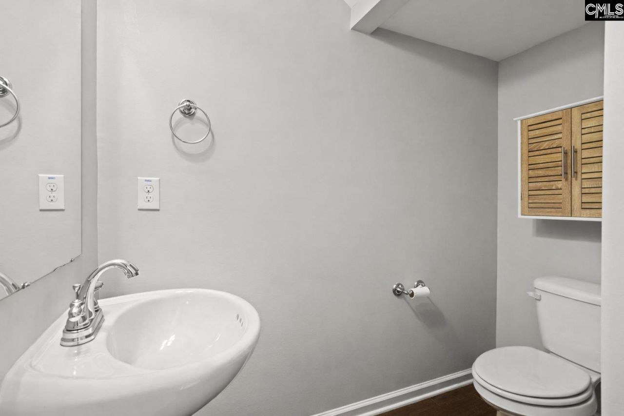 213 Allans Mill Drive  Photo 4