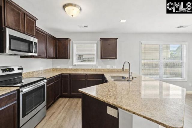 213 Allans Mill Drive  Photo 6