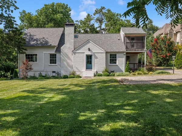 852 Battery Ln , Nashville, TN 37220