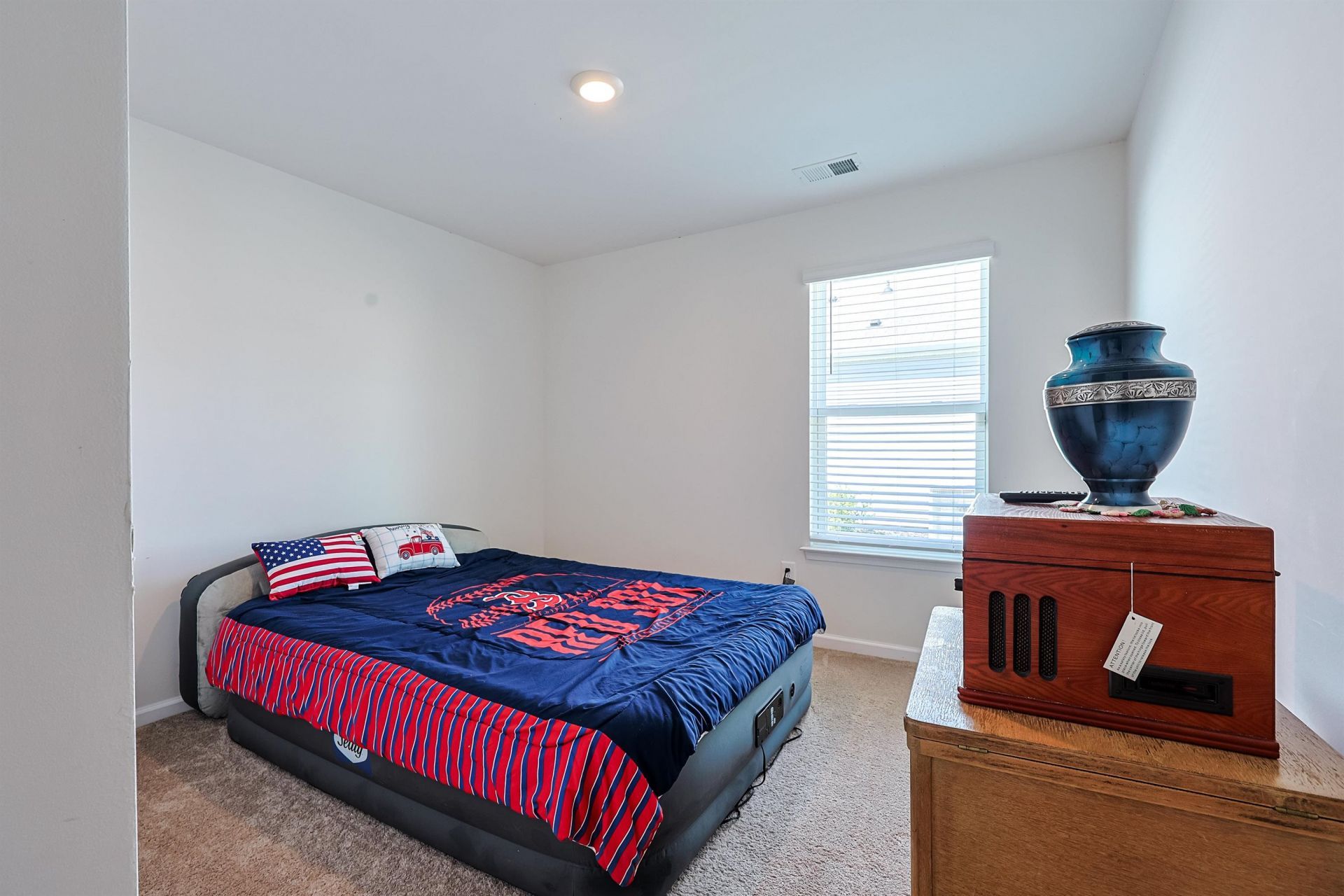 305 Woodcross Court  Photo 19