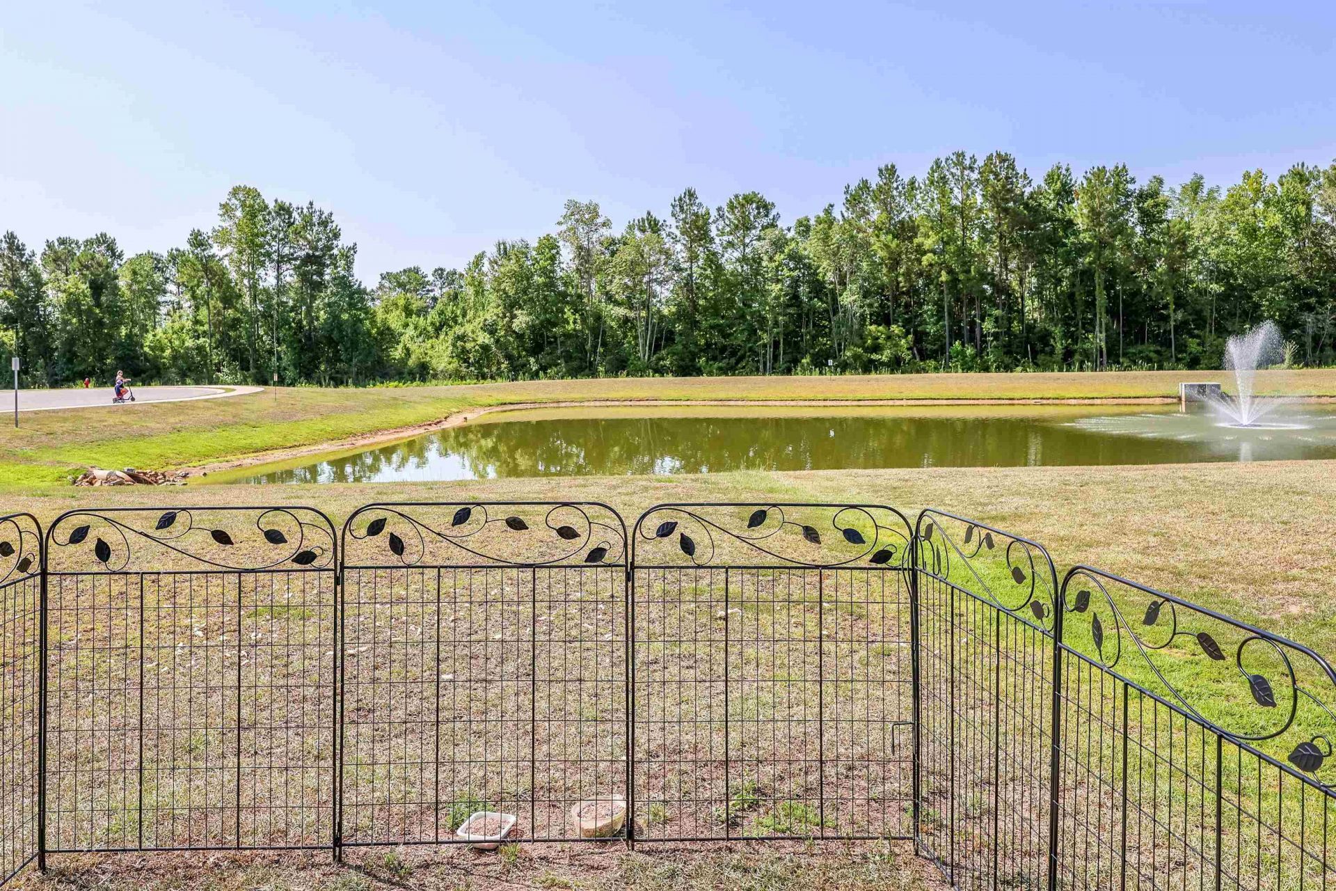 305 Woodcross Court  Photo 27