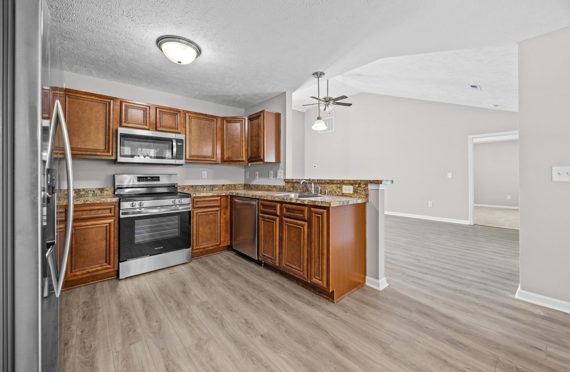 121 Emily Springs Dr. Photo 14