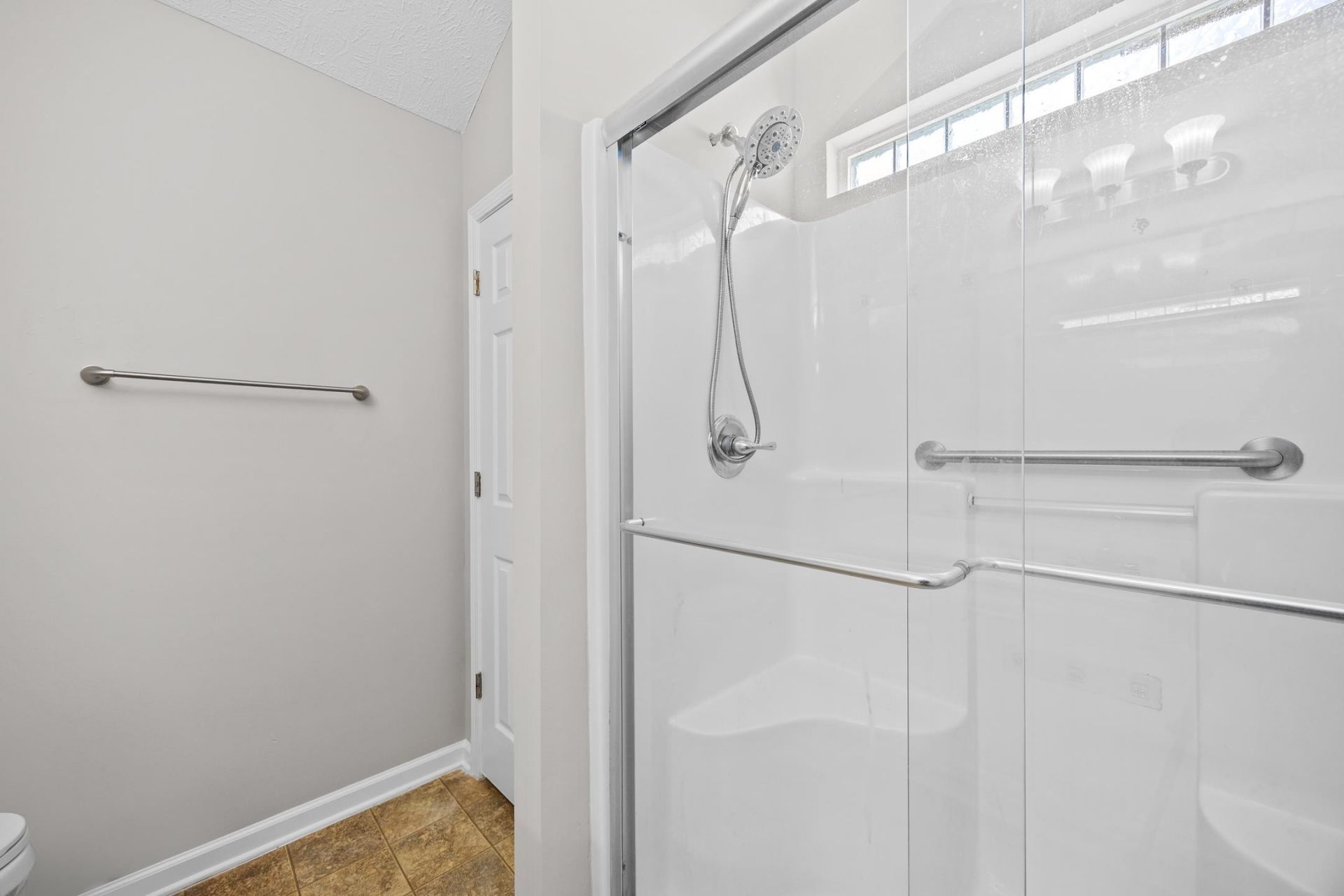 121 Emily Springs Dr. Photo 18