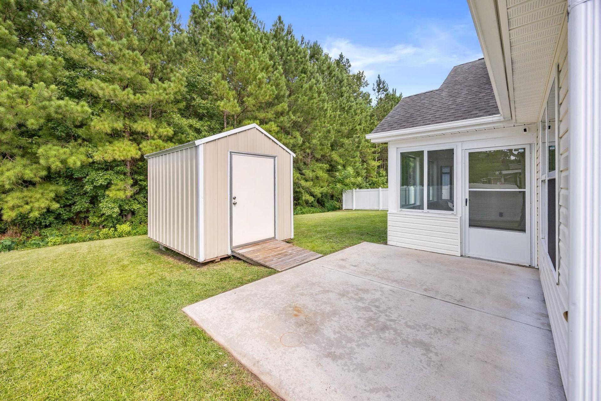 121 Emily Springs Dr. Photo 26