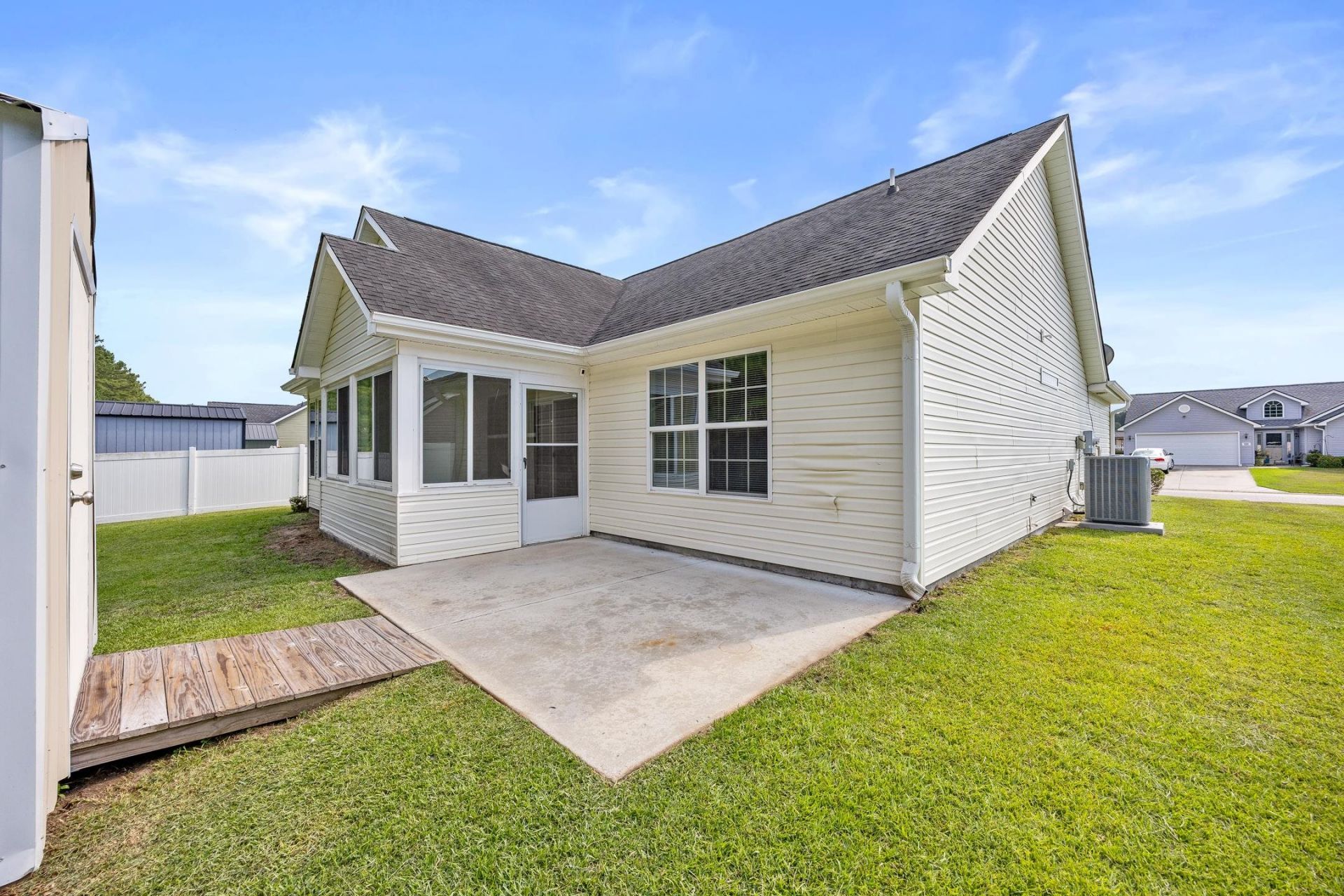 121 Emily Springs Dr. Photo 28