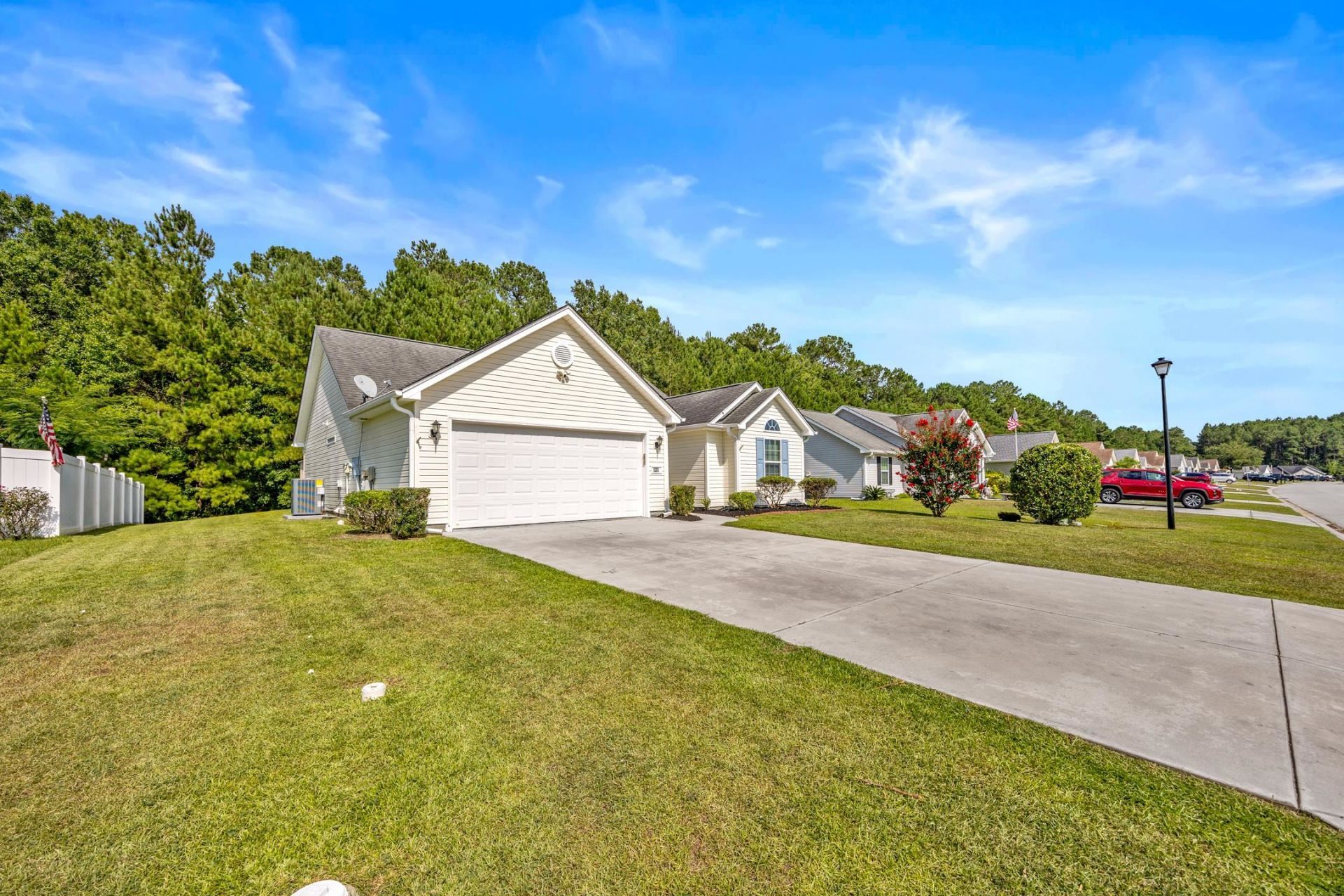 121 Emily Springs Dr. Photo 3