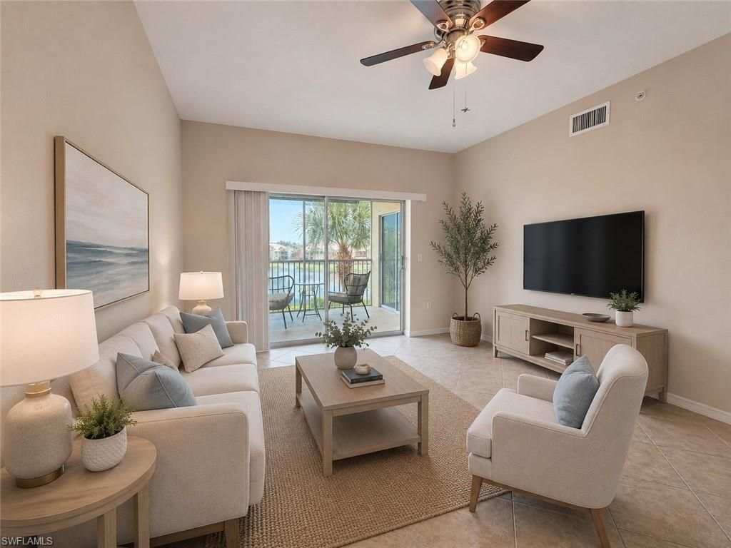 6490 Aragon Way, Unit 303, Fort Myers, FL 33966 Photo