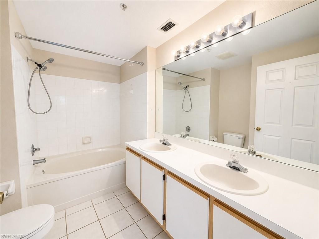 6490 Aragon Way, Unit 303, Fort Myers, FL 33966 Photo