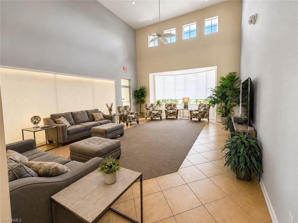 6490 Aragon Way, Unit 303, Fort Myers, FL 33966 Photo