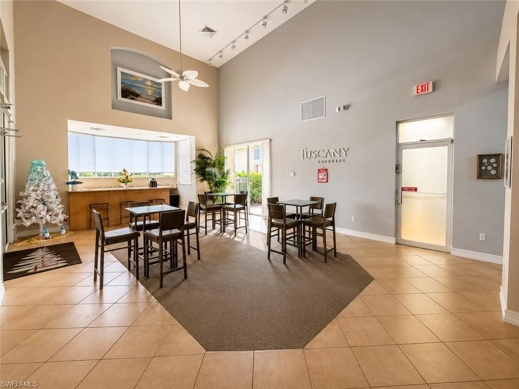 6490 Aragon Way, Unit 303, Fort Myers, FL 33966 Photo