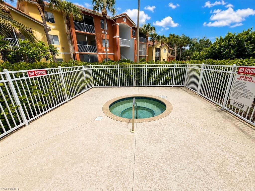 6490 Aragon Way, Unit 303, Fort Myers, FL 33966 Photo