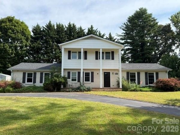 1376 Glenheath Drive , Hendersonville, NC 28791