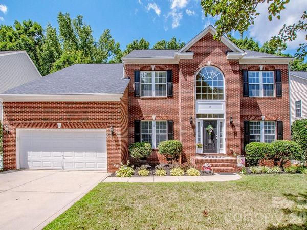 121 Crimson Orchard Drive, Mooresville, NC 28115